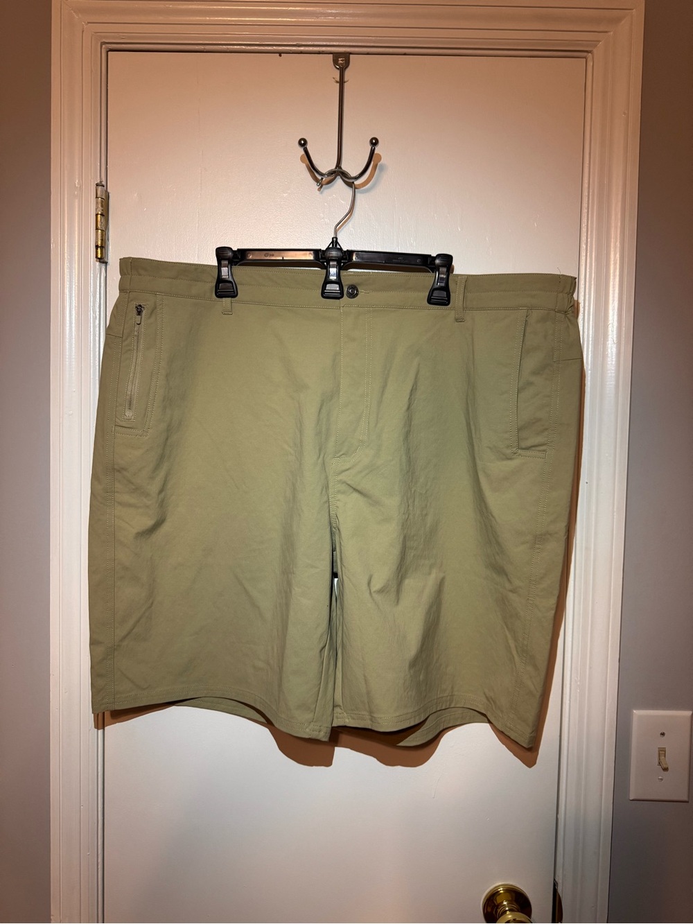 Duck Camp Men’s Khaki Performance Shorts